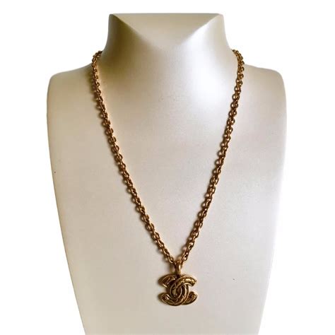 chanel necklace canada|Chanel double c.